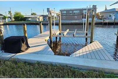 3795 Coconut Dr, Saint James City, FL 33956 - Photo 5