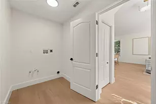 8841 Springwood Ct, Bonita Springs, FL 34135 - Photo 35