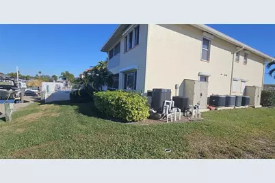 925 SW 47th Ter #101, Cape Coral, FL 33914 - Photo 5