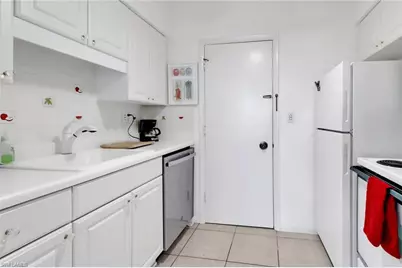 220 Seaview Ct #316, Marco Island, FL 34145 - Photo 5