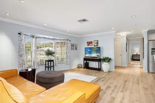 3523 Santiago Way, Naples, FL 34105 - Photo 7