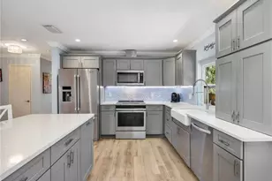 3523 Santiago Way, Naples, FL 34105 - Photo 11