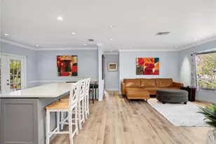 3523 Santiago Way, Naples, FL 34105 - Photo 5