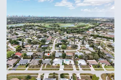 3523 Santiago Way, Naples, FL 34105 - Photo 37