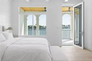 4000 Gulf Shore Blvd N, Naples, FL 34103 - Photo 13