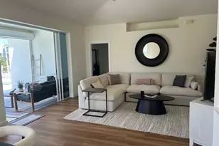 430 Crossfield Cir, Naples, FL 34104 - Photo 9