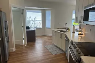 430 Crossfield Cir, Naples, FL 34104 - Photo 7