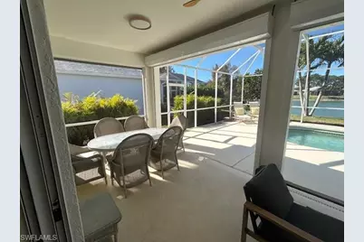 430 Crossfield Cir, Naples, FL 34104 - Photo 19