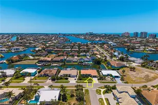 931 Snowberry Ct, Marco Island, FL 34145 - Photo 3