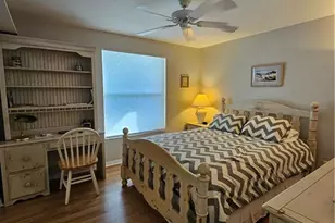 529 Windsor Sq, Naples, FL 34104 - Photo 11