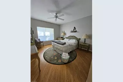 529 Windsor Sq #101, Naples, FL 34104 - Photo 9