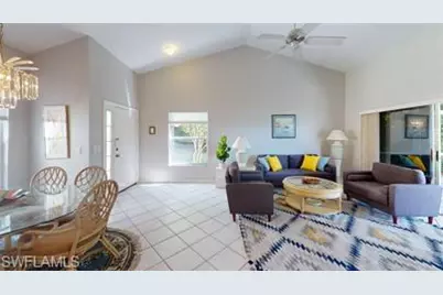 529 Windsor Sq #101, Naples, FL 34104 - Photo 3