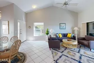 529 Windsor Sq, Naples, FL 34104 - Photo 3