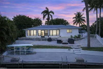 3461 Lakeview Dr, Naples, FL 34112 - Photo 5