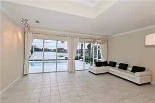 5495 Freeport Ln, Naples, FL 34119 - Photo 5