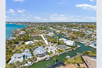 2175 Shad Ct, Naples, FL 34102 - Photo 11