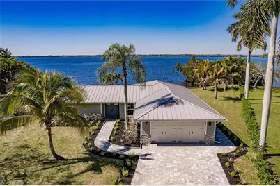 138 Riverview Rd, Fort Myers, FL 33905 - Photo 1