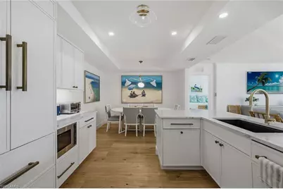 400 Park Shore Dr #400, Naples, FL 34103 - Photo 7