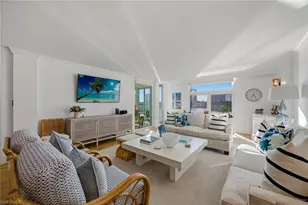 400 Park Shore Dr, Naples, FL 34103 - Photo 13