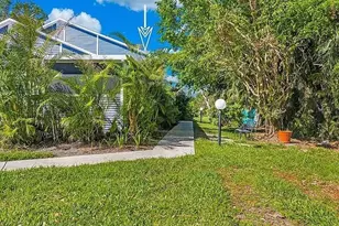 3412 Timberwood Cir, Naples, FL 34105 - Photo 25