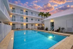 1021 3rd St S, Naples, FL 34102 - Photo 21