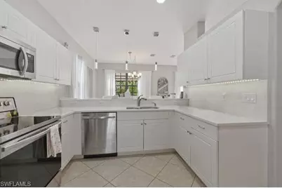 7368 Bristol Cir, Naples, FL 34120 - Photo 7