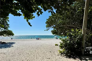 365 5th Ave S, Naples, FL 34102 - Photo 47