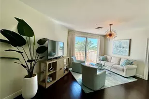 365 5th Ave S, Naples, FL 34102 - Photo 3