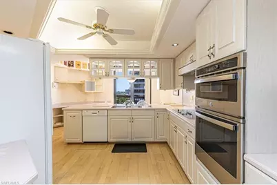 220 S Collier Blvd #1005, Marco Island, FL 34145 - Photo 27