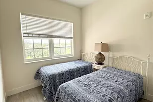 15901 Royal Pointe Ln, Fort Myers, FL 33908 - Photo 13