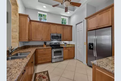 5757 Mango Cir, Naples, FL 34110 - Photo 5