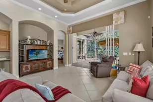 5757 Mango Cir, Naples, FL 34110 - Photo 3