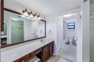 803 River Point Dr, Naples, FL 34102 - Photo 15