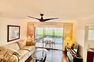 37 High Point Cir E, Naples, FL 34103 - Photo 3