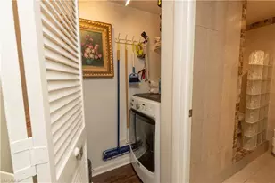 37 High Point Cir E, Naples, FL 34103 - Photo 13