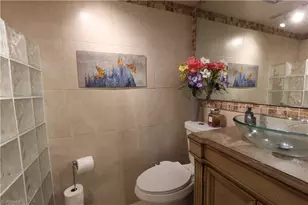 37 High Point Cir E, Naples, FL 34103 - Photo 11