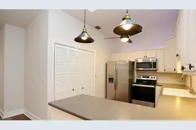 1046 Oak Forest Dr, Naples, FL 34104 - Photo 23