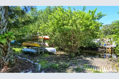 1046 Oak Forest Dr, Naples, FL 34104 - Photo 49