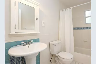 1046 Oak Forest Dr, Naples, FL 34104 - Photo 31