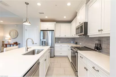 2561 Seychelles Dr #304, Naples, FL 34112 - Photo 15