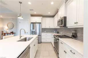 2561 Seychelles Dr, Naples, FL 34112 - Photo 15