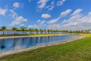 2561 Seychelles Dr, Naples, FL 34112 - Photo 5