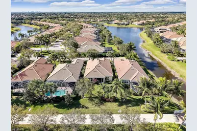 15100 Danios Dr, Bonita Springs, FL 34135 - Photo 9