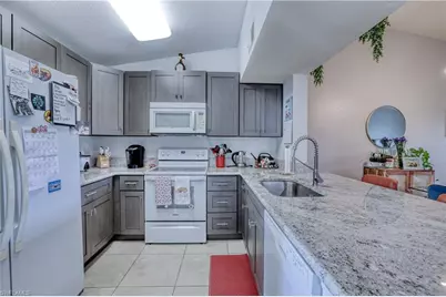 8294 Key Royal Cir #1633, Naples, FL 34119 - Photo 11