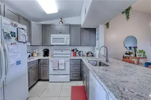 8294 Key Royal Cir, Naples, FL 34119 - Photo 11