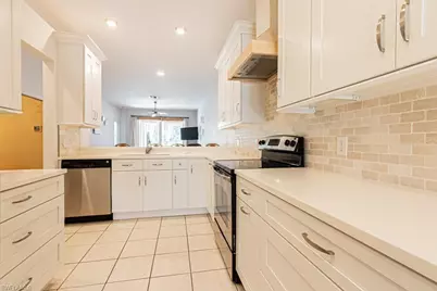 1728 Morning Sun Ln, Naples, FL 34119 - Photo 5