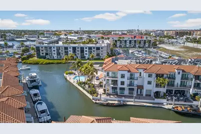 1540 5th Ave S #D305, Naples, FL 34102 - Photo 3