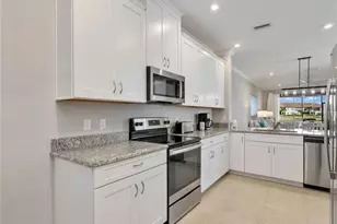 9394 Pocida Ct, Naples, FL 34119 - Photo 9