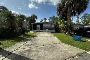 10843 Bonapartes Gull, Estero, FL 33928 - Photo 5