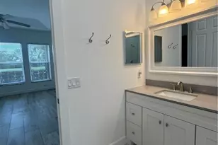 400 Harvard Ct, Naples, FL 34104 - Photo 23